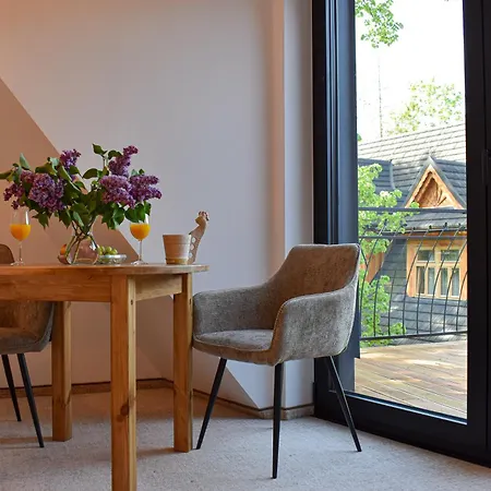 Apartment Czerwona Lawka *