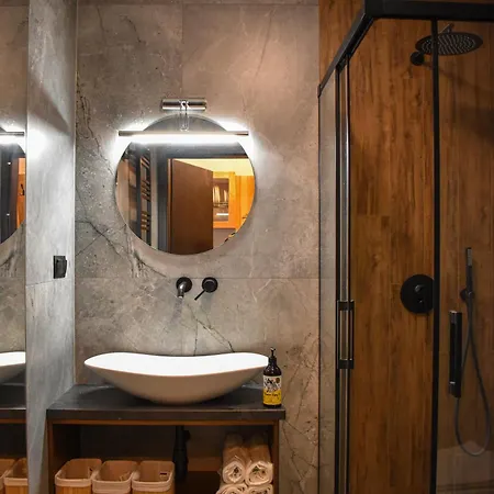 Czerwona Lawka Apartment